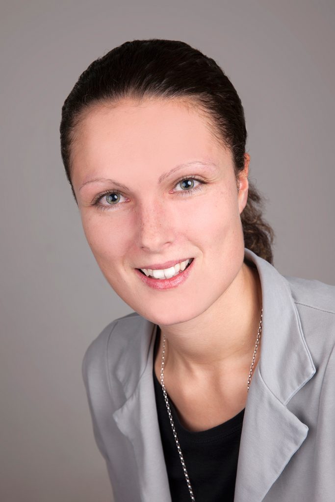 Janina Deniffel – Inhaberin von JDynamics IT-Solutions, Remote IT-Dienstleistungen